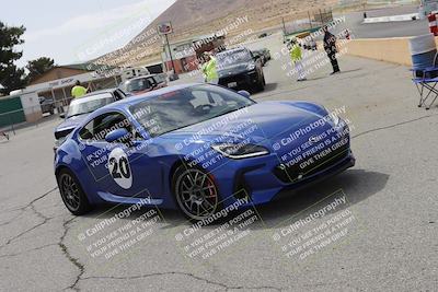 media/Jun-01-2025-CalClub SCCA (Sun) [[eae223c5dd]]/Around pit/